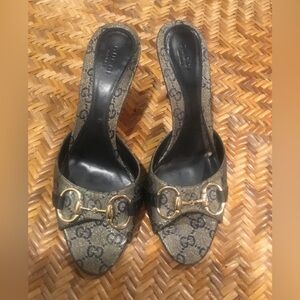 Authentic GUCCI GG Crystal Lame Horsebit Slides SZ 8. Excellent condition.